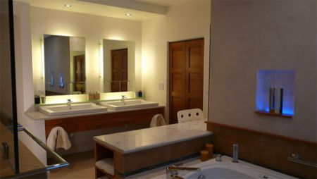 Світлодіодне освітлення у ванній – Приклади, фото, відео, схема підключення