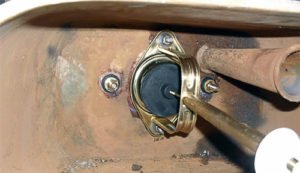 Якщо тече бачок унітазу