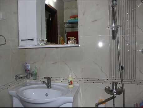 Затишна ванна кімната на 3 кв м: інтерєр в пастельних тонах