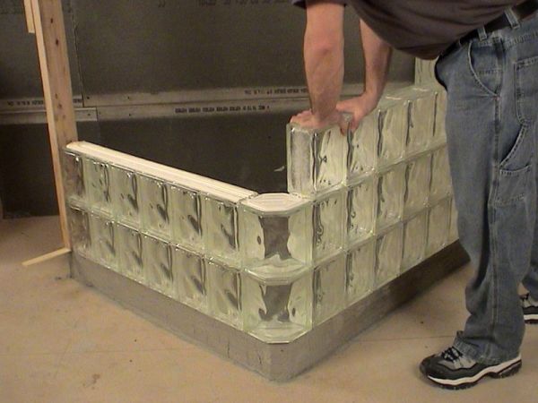 Душова з склоблоків: фото кабінок та поетапна інструкція з монтажу стін і зливу