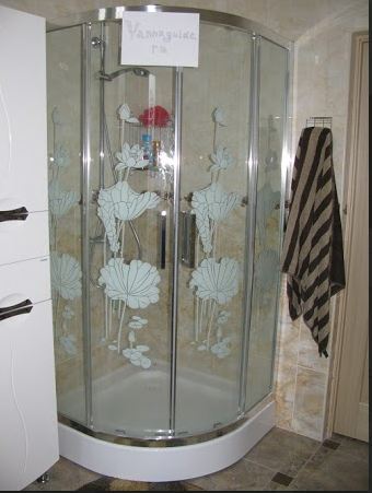 Гра в декаданс на 12 квадратних метрах Гра в декаданс на 12 квадратних метрах