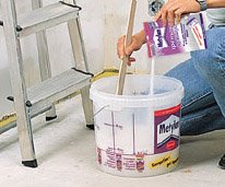 Як правильно клеїти склошпалери?