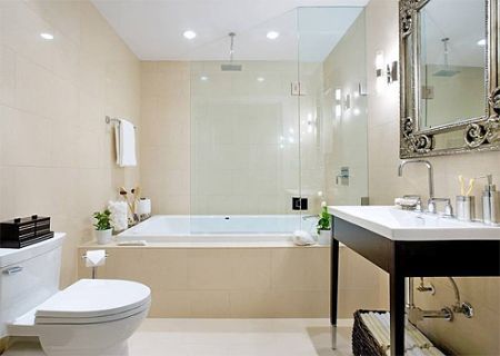 Бежева ванна. Дизайн ванної кімнати в бежевих тонах.
