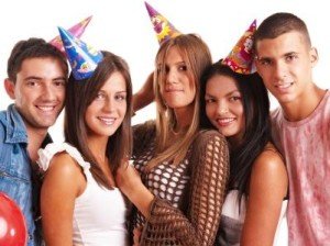 Конкурси на день народження дорослих: смішні, застільні