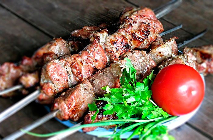 Мясо для шашлику: яку частину свинини або баранини краще брати