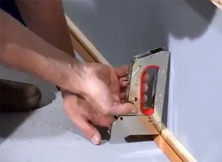 Оздоблення стін ванної пластиковими панелями. Як кріпити панелі ПВХ до стіни?