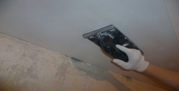 Вирівнювання стін у ванній під плитку штукатуркою і гіпсокартоном за всіма правилами