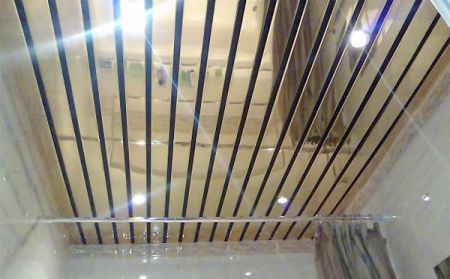 Як зробити рейкова стеля у ванній кімнаті? Фото, відео.