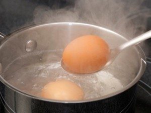 Сонник Варені Яйця до чого сняться Варені Яйця курячі: білок, желоток, без шкаралупи бачити уві сні