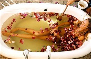 Скипидарні ванни: природні матеріали на варті здоровя