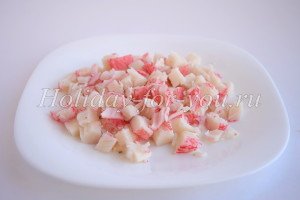 Листковий салат з крабовими паличками: рецепт з фото