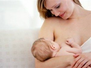 Сонник годувати дитину грудьми, дитина смокче бачити уві сні