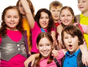 Сценарій на 8 березня в школі