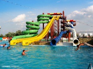 Сонник Аквапарк катання на гірках бачити уві сні до чого сниться?