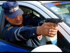 Сонник Тікати від Поліції: ховатися бачити уві сні до чого сниться?