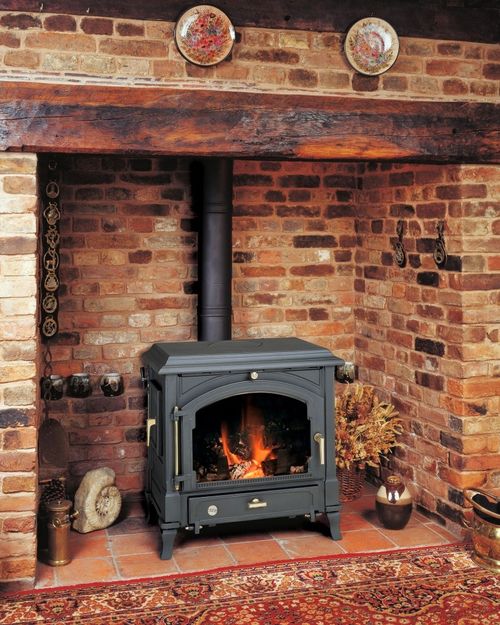 Камін для дачі на дровах: як вибрати, відео своїми руками