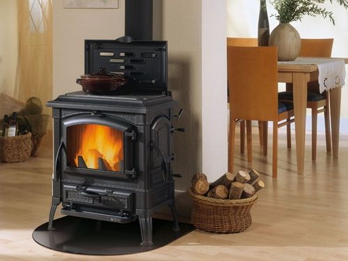 Каміни з варильною плитою: чугунныйе і з цегли з піччю