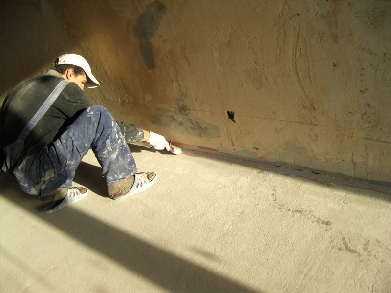 Як залити підлогу у ванній під плитку, основні способи виконання