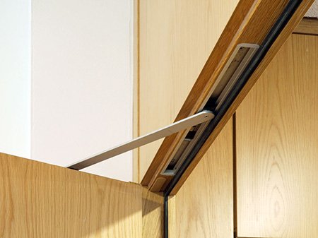 Як встановити і відрегулювати доводчик на двері   інструкція