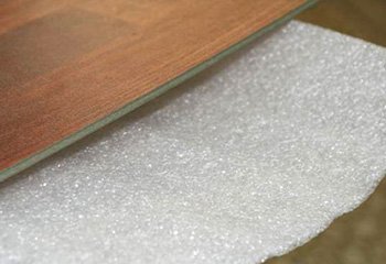 Шумоізоляція підлоги в квартирі під ламінат: огляд матеріалів