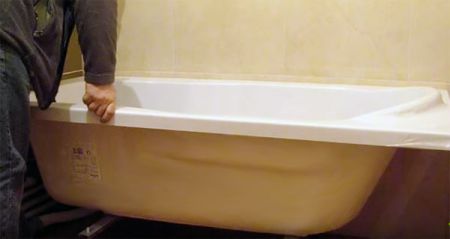 Установка ванни своїми руками – Фото і відео.