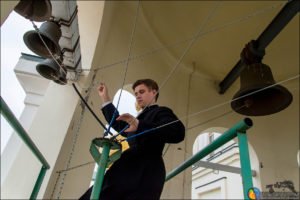Сонник Дзвін церковний уві сні бачити до чого сниться?