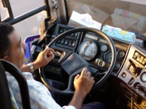 Сонник Їхати на Машині по дорозі за Кермом уві сні до чого сниться?