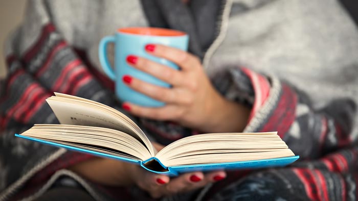 Яку книжку почитати: сучасні книги, які читаються на одному диханні (список)