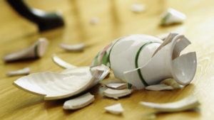 Сонник Осколки дзеркала бачити уві сні до чого сняться?