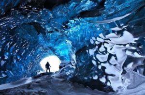 Сонник Печера з водою в скелі камяна у сні бачити до чого сниться?