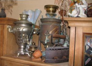 Сонник Старі Речі: викидати, перебирати, віддавати у сні