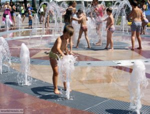 Сонник Фонтан з чистою водою: купатися в сні бачити до чого сниться?