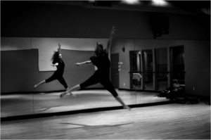 Сонник Дзеркало уві сні з відображенням і без бачити до чого сниться?