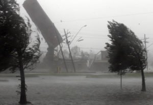 Сонник сніжна Буря на морі чи за вікном у сні бачити до чого сниться?