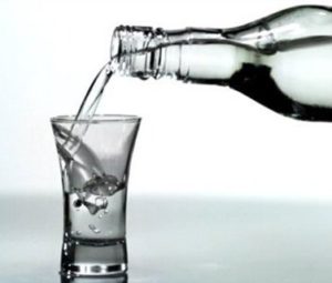 Сонник розбитий Стакан з водою у сні бачити до чого сниться?