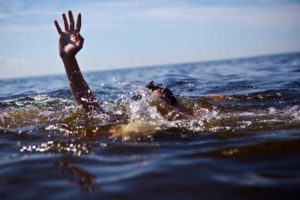 Сонник Рятувати Дитину: потопаючого з води у сні бачити до чого сниться?