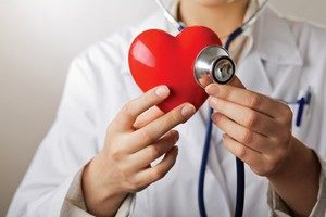 Сонник Серце людини в руках або його зупинка у сні бачити до чого сниться?