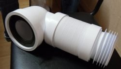 Перенесення унітазу в бік від стояка: монтаж своїми руками