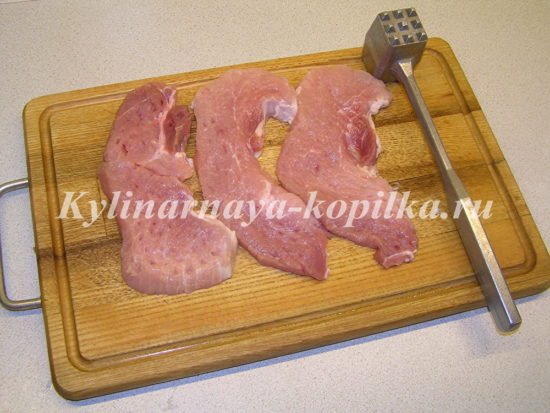 Відбивні зі свинини на сковороді: рецепт з фото