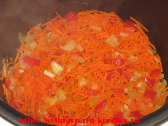 Макарони з фаршем в мультиварці
