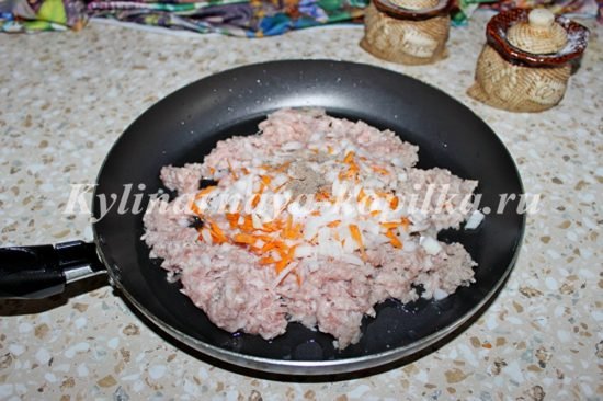 Гречка з фаршем на сковороді: покроковий рецепт з фото