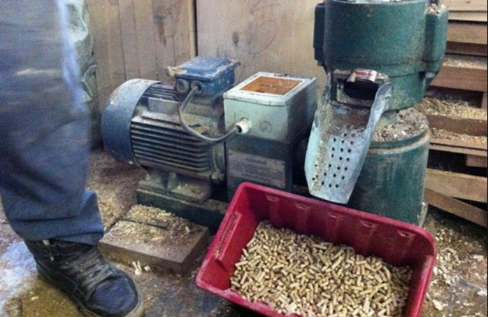 Наскільки вигідно робити пеллети самостійно