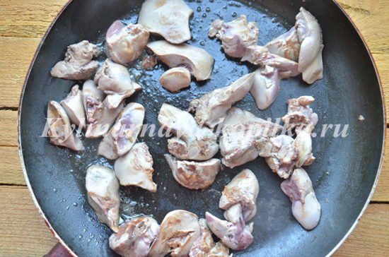 Як приготувати печінку курячу щоб була мяка і соковита на сковороді