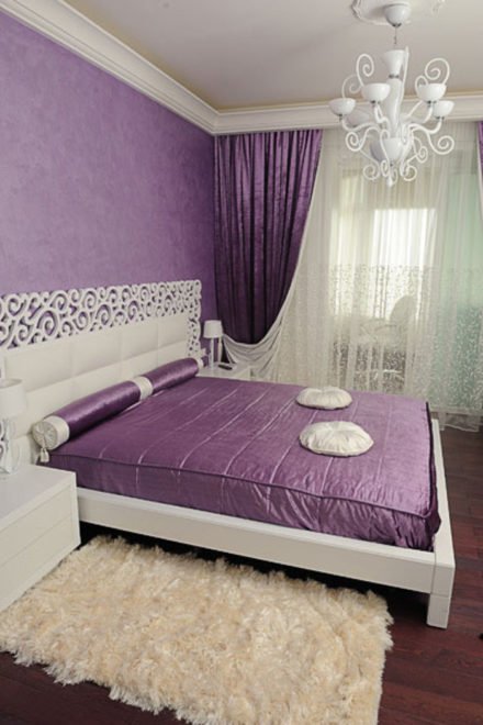 Розкіш і вишуканість фіолетовою спальні