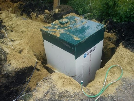 Септик торгової марки Юнилос — принцип роботи, переваги і недоліки