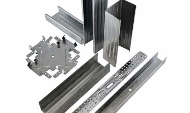 Монтаж профілів під гипсокартон на стіни: як виставити профіль своїми руками