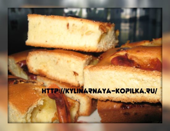 Рецепт смачною шарлотки з яблуками