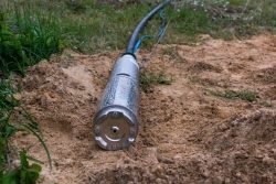 Глибина артезіанської свердловини. Характеристики води