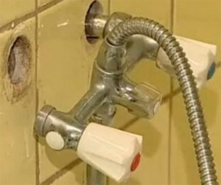 Установка змішувача у ванній, необхідні інструменти і матеріали