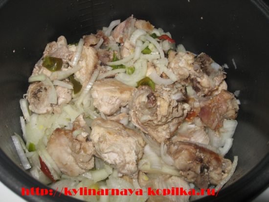 Чахохбілі з курки в мультиварці
